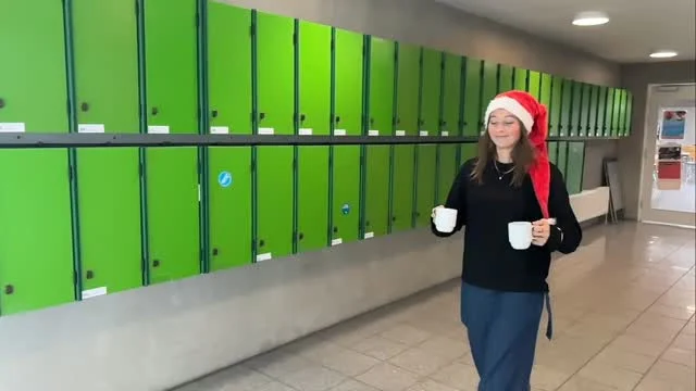 2y arbejder med jul i dansk og har lavet julereklamer for VG. 😍🎄❤️#julpåvg25