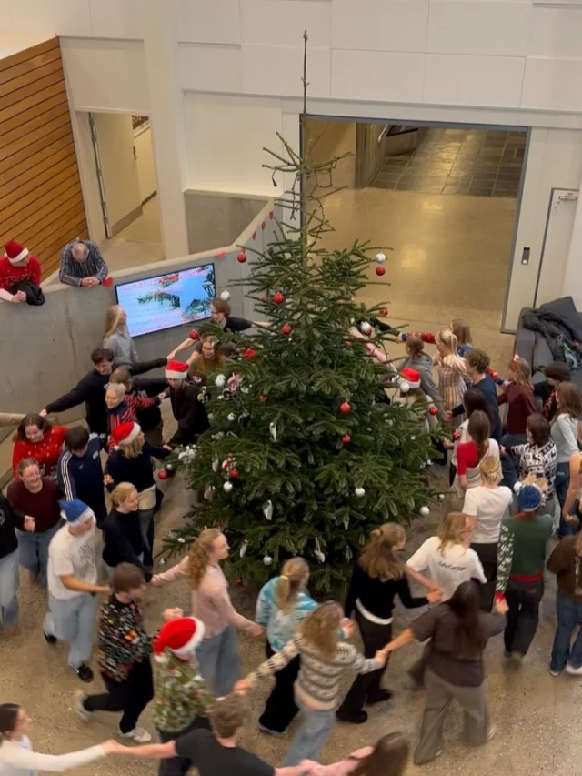 Dejlig juleafslutning med morgenmad, bingo, juleværksteder, sang og musik🎄✨ Rigtig glædelig jul ♥️ #vgliv