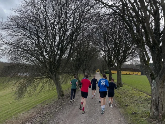 Frisk løbetur i VG på tværs 🌞 Kom og vær med!  #vgliv